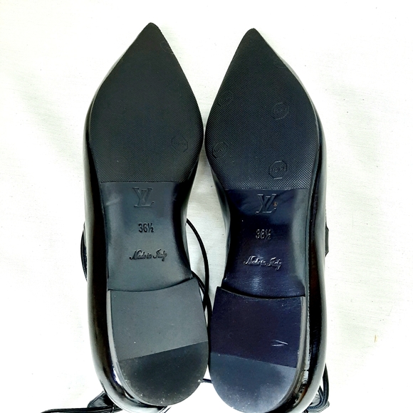 Louis Vuitton authentic NWOT black lace up flats - Picture 10 of 11